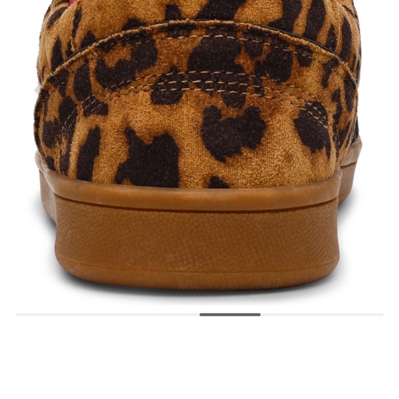 Steve Madden Brown and White Sneakers with Leopard Print - Picture 4 of 6